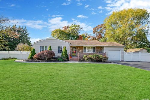 14 Kirk Avenue, Ronkonkoma, NY, 11779 | Card Image