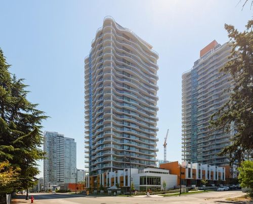 808-13318 104 Ave, Surrey, BC, V3T0R2 | Card Image