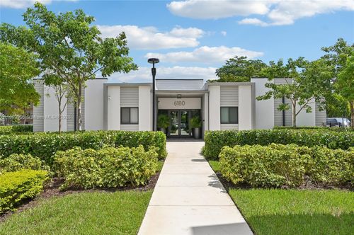 apt-110s-6190 Rock Island Rd, Tamarac, FL, 33319-2696 | Card Image