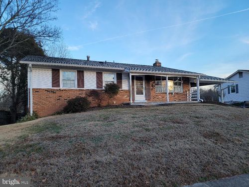7405 Forrester Ln, MANASSAS, VA, 20109-3027 | Card Image