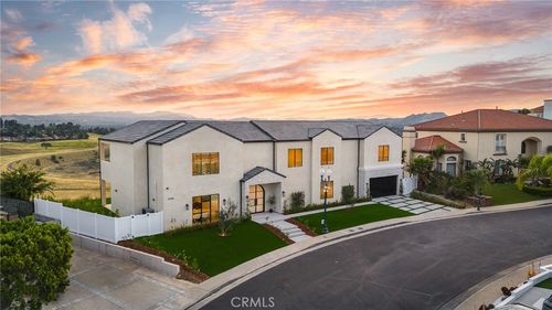22328 S Summit Ridge Cir, Chatsworth, CA, 91311 | Card Image