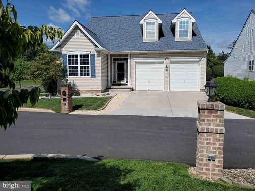 10 Kingsgate Ct, Gettysburg, PA, 17325-8295 | Card Image