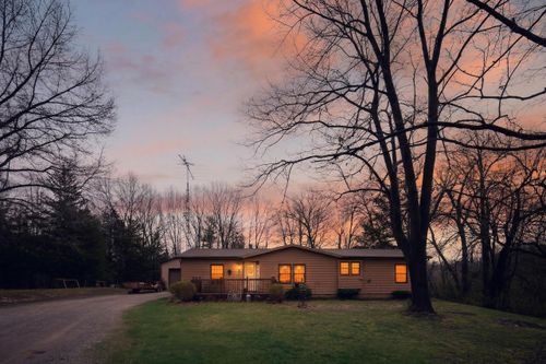 11583 Patch Rd, Clarklake, MI, 49234-9631 | Card Image