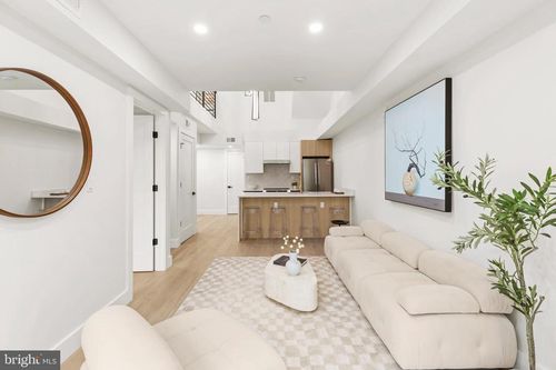 4-3923 14th St Nw, WASHINGTON, DC, 20011-5405 | Card Image