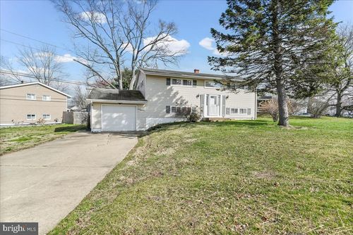 4534 Tarry Ln, WILMINGTON, DE, 19804-4057 | Card Image