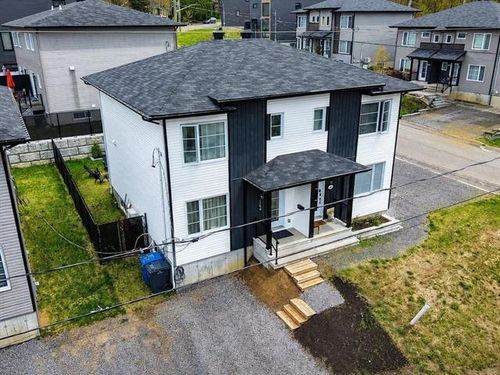 164Z Rue De L'Oasis, Québec, QC, G1B1N7 | Card Image
