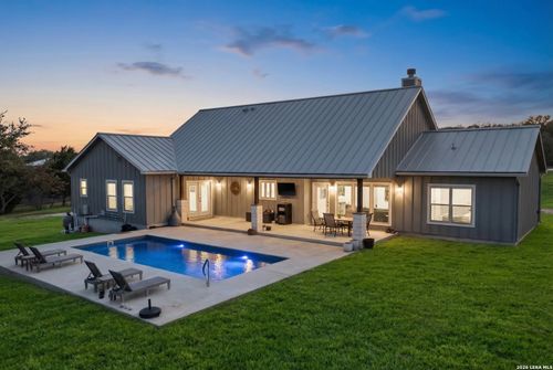 789 Privilege Estates Ln, Pipe Creek, TX, 78063-4706 | Card Image