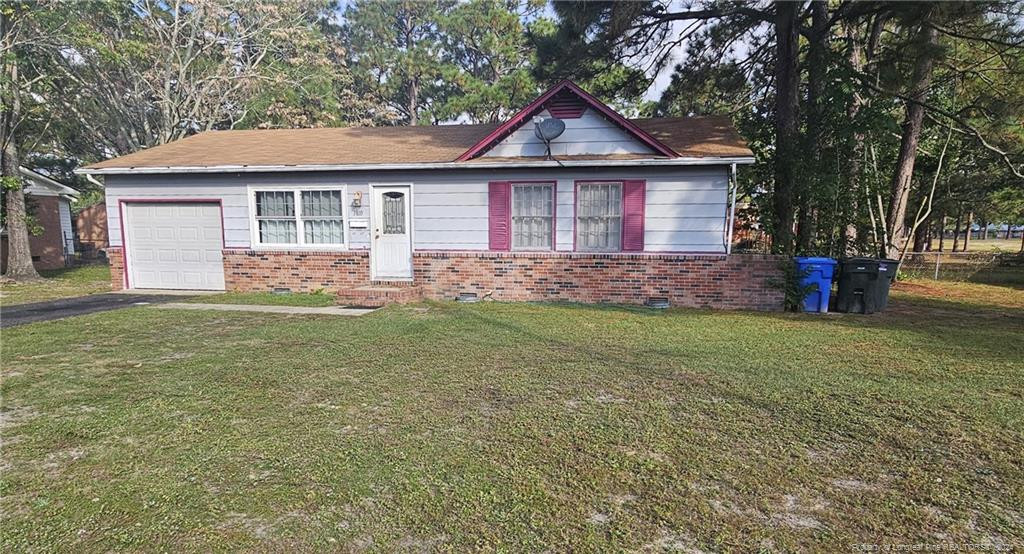 Wyatt St, Fayetteville, NC 28304