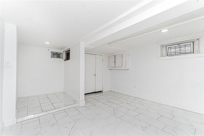 592 39 Th St, Home with 5 bedrooms, 2 bathrooms and null parking in Brooklyn NY | Image 16