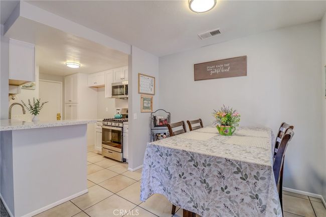 Breakfast Nook-Dining area | Image 7