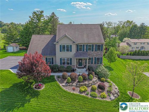 1050 Kressler Rd, ALLENTOWN, PA, 18103-6041 | Card Image
