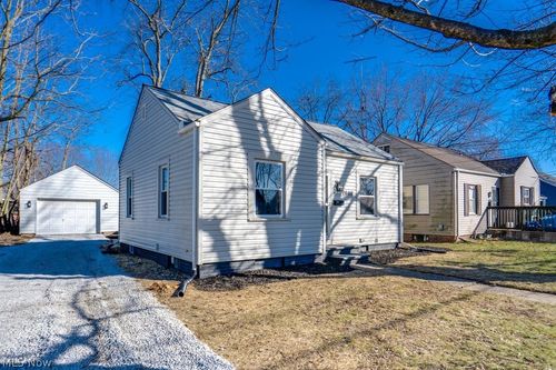 2808 Kirby Ave Ne, Canton, OH, 44705-4733 | Card Image