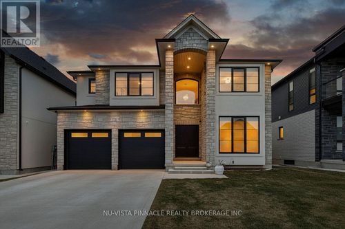 1521 Medway Park Dr, London, ON, N6G0Z6 | Card Image