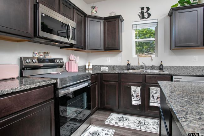 1104 Mayme Ct, House other with 4 bedrooms, 2 bathrooms and null parking in Whitehouse TX | Image 10