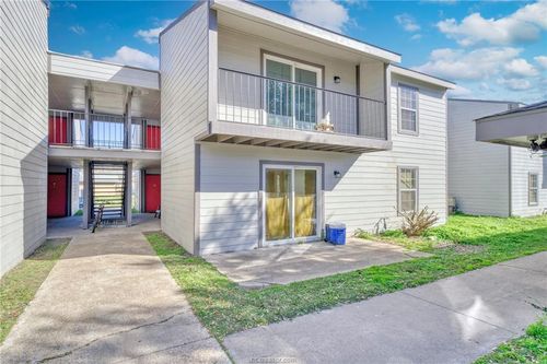 31-2000 Kazmeier Plz, Bryan, TX, 77802-3439 | Card Image
