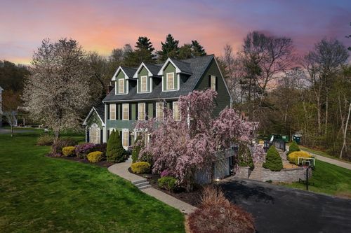 11 Long Meadow Rd, Windham, NH, 03087-1398 | Card Image