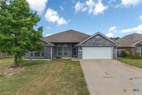 2022 Merlin Dr, Harker Heights, TX, 76548-2527 | Card Image