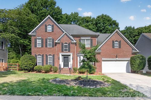 8812 Kingston Forest Dr, Charlotte, NC, 28277-1670 | Card Image