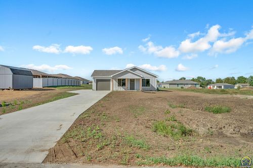 732 W North St, Carbondale, KS, 66414 | Card Image