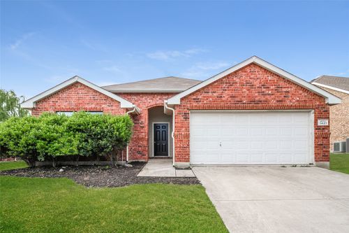 1421 Eufemia Dr, Denton, TX, 76207-7756 | Card Image