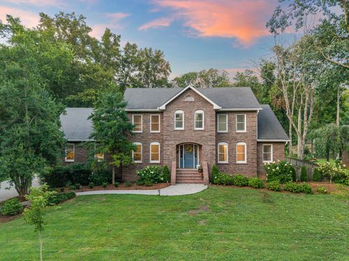 124 Laural Hill Dr, Smyrna, TN, 37167-4907 | Card Image