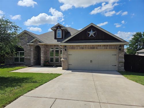 3724 Cecelia Ln, Forest Hill, TX, 76140-7007 | Card Image