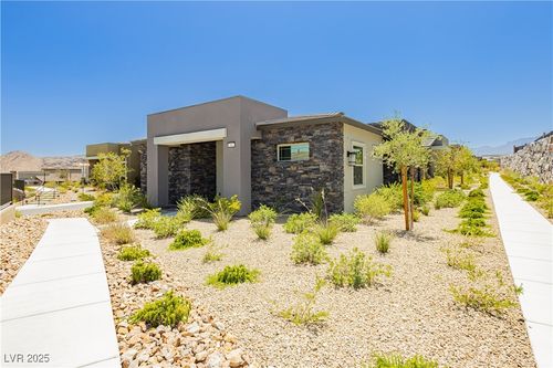 901 Allister Fields Ln, Las Vegas, NV, 89138-4732 | Card Image