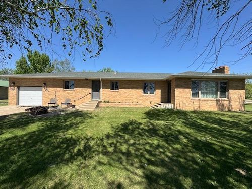 208 E Mason Ave, Verndale, MN, 56481-2005 | Card Image
