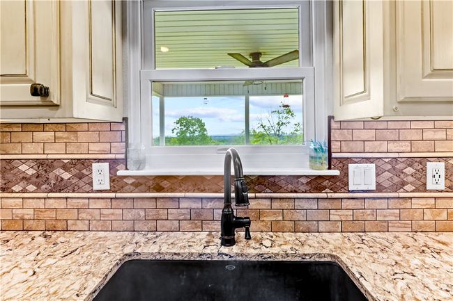 10908 Pecks Dr, House other with 4 bedrooms, 3 bathrooms and null parking in Harrison AR | Image 9