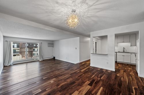 apt-206-4860 Park Commons Dr, Saint Louis Park, MN, 55416-2601 | Card Image
