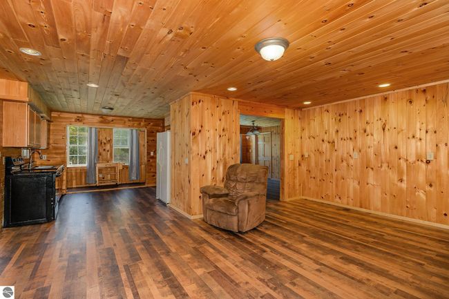 6997 Woodlea Rd W, House other with 3 bedrooms, 2 bathrooms and null parking in Oscoda MI | Image 15