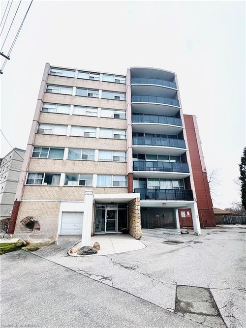 501-293 Mohawk Rd E, Hamilton, ON, L9A2J1 | Card Image