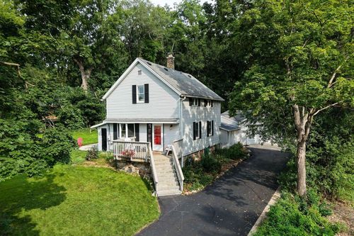 12500 Knoll Road, Elm Grove, WI, 53122 | Card Image