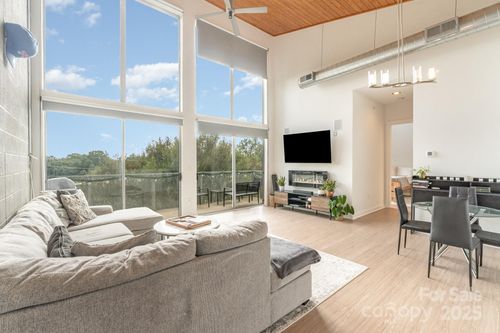 unit-233-2116 Mcclintock Rd, Charlotte, NC, 28205-5159 | Card Image