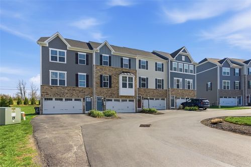 7402 Chestnut Way, Gibsonia, PA, 15044-6929 | Card Image