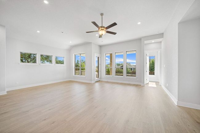 Family Room & Casual Dining | Image 13