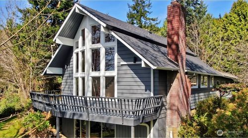 182 State Route 105, Raymond, WA, 98577-9223 | Card Image