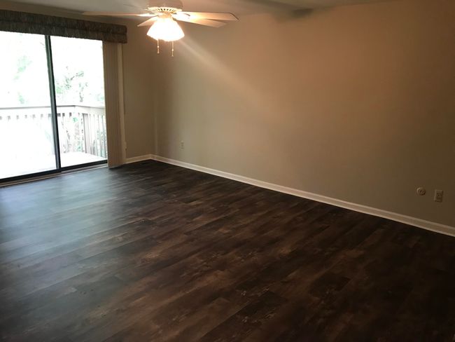 1885 Chipping Way, Condo with 4 bedrooms, 3 bathrooms and null parking in Bloomfield Hills MI | Image 4