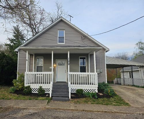 120 Walnut St, Williamsburg, OH, 45176-1345 | Card Image