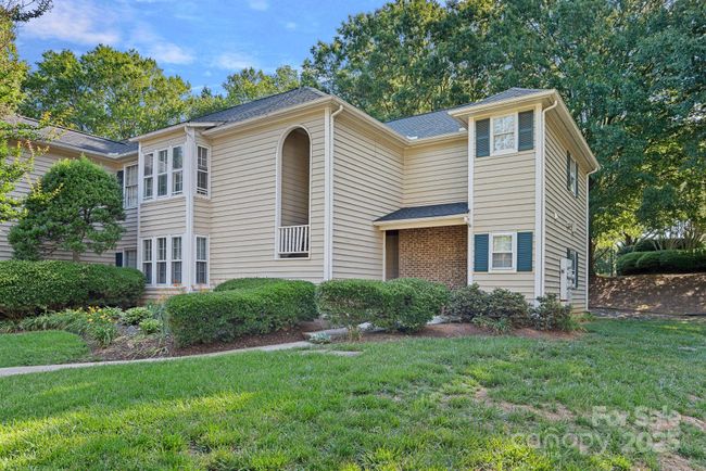 APT-5 - 3308 Selwyn Farms Ln, Condo with 2 bedrooms, 2 bathrooms and null parking in Charlotte NC | Image 10
