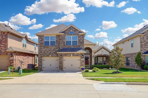 1612 Scarlet Crown Dr, Fort Worth, TX, 76177-1557 | Card Image