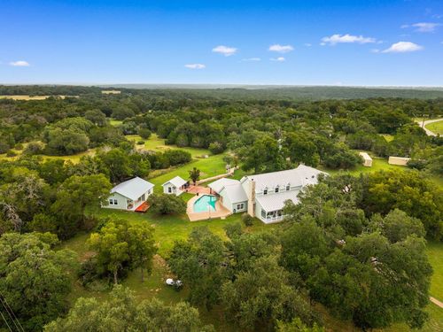 203 Grande St, Driftwood, TX, 78619-9702 | Card Image