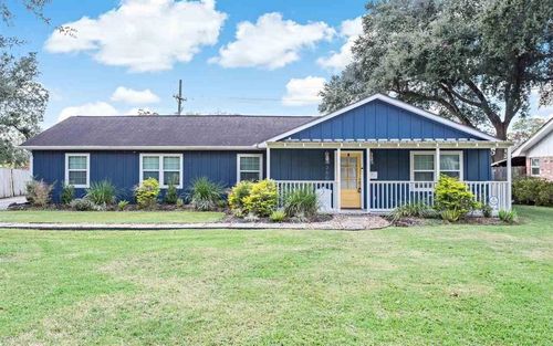 260 W Caldwood, Beaumont, TX, 77707 | Card Image