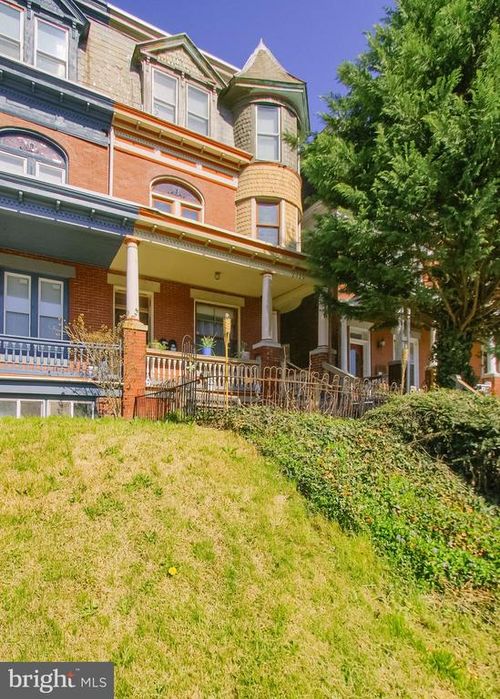 2329 N 3rd St, HARRISBURG, PA, 17110-1816 | Card Image