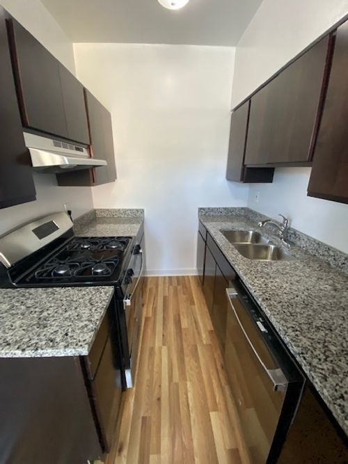 apt-306-1303 Elmwood Ave, Evanston, IL, 60201-4355 | Card Image