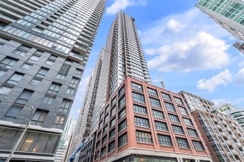 3212-55 Mercer St, Toronto, ON, M5V0W4 | Card Image