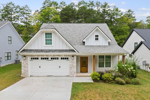 9465 Fuller Rd, Chattanooga, TN, 37421-4608 | Card Image