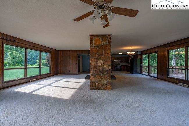 835 Ridge Rd, House other with 3 bedrooms, 3 bathrooms and null parking in Spruce Pine NC | Image 9