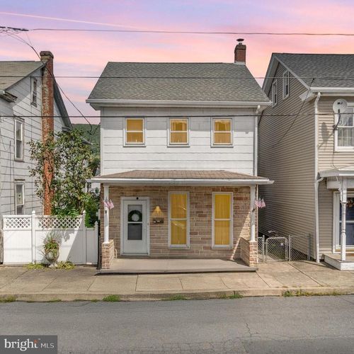 529 S 2nd St, LYKENS, PA, 17048-1502 | Card Image