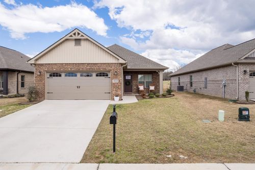 1810 Shadowbrook Ln, Cullman, AL, 35055-9564 | Card Image
